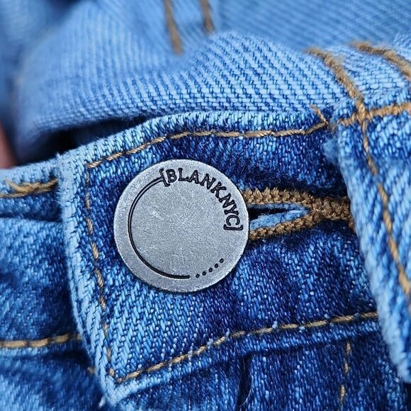 Blank NYC Pin Up High Rise Shorts 24 - Picture 6 of 6